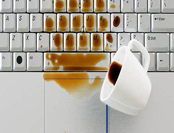 اقدامات لازم پس از ریختن مایعات روی لپ تاپ